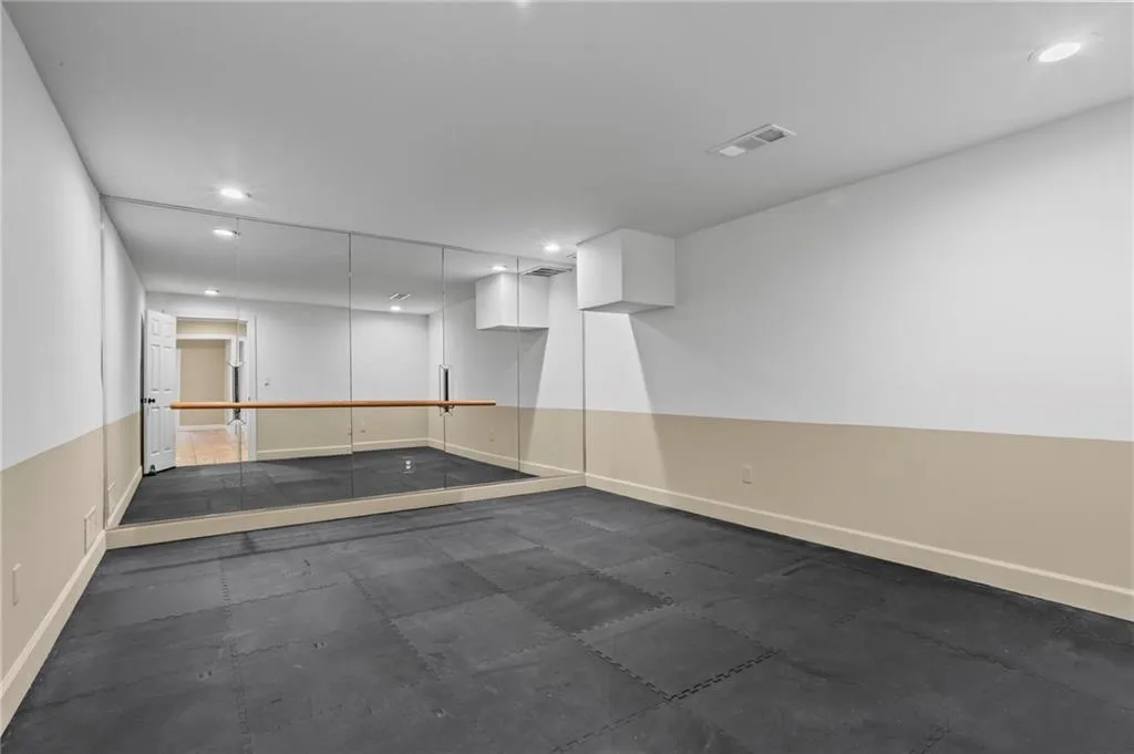 1235 W Garmon Road Nw, Atlanta, Georgia 30327, 5 Bedrooms Bedrooms, ,6 BathroomsBathrooms,Residential,For Sale,1235 W Garmon Road Nw,7669370
