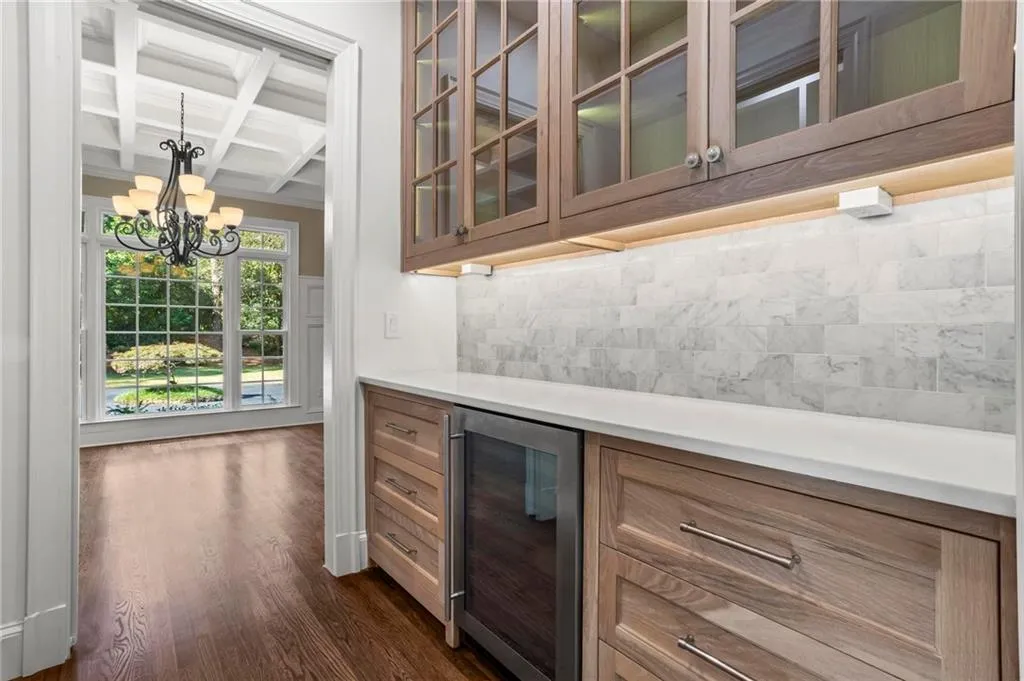 1235 W Garmon Road Nw, Atlanta, Georgia 30327, 5 Bedrooms Bedrooms, ,6 BathroomsBathrooms,Residential,For Sale,1235 W Garmon Road Nw,7669370