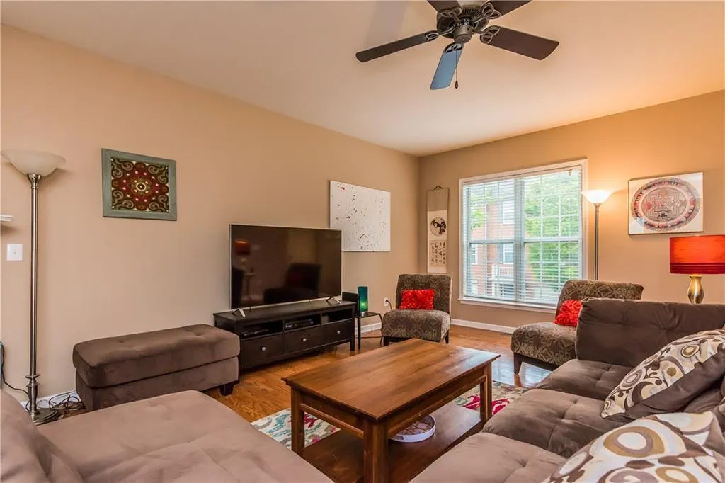 5131 Manerdale Drive Unit 9, Atlanta, Georgia 30339, 3 Bedrooms Bedrooms, ,2 BathroomsBathrooms,Residential,Sold,5131 Manerdale Drive Unit 9,5840519