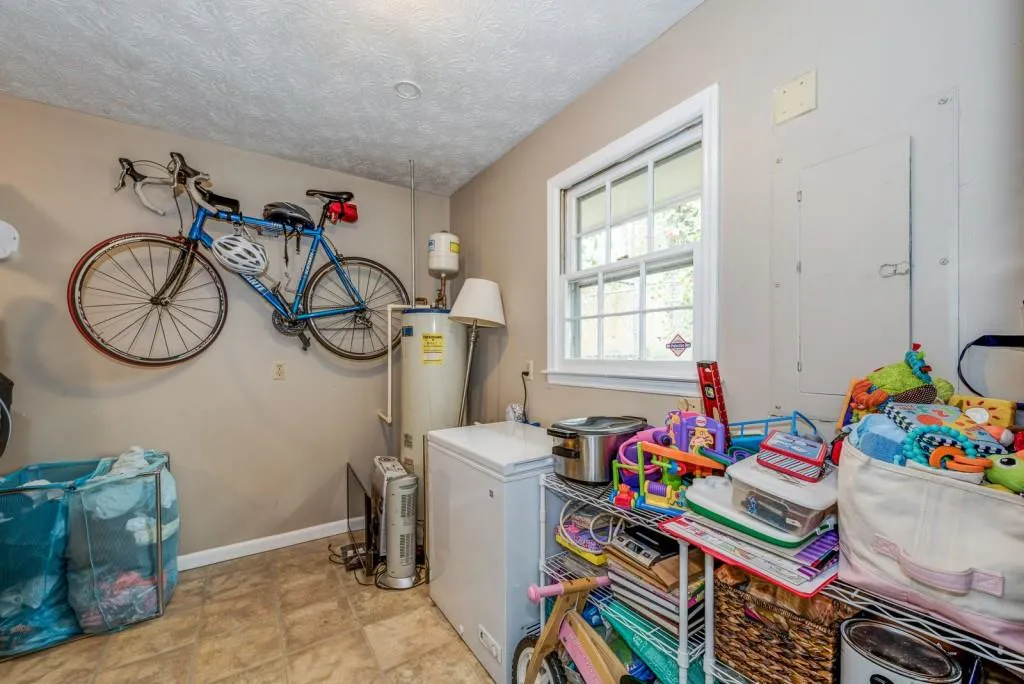 509 Hilderbrand Drive, Sandy Springs, Georgia 30328, 3 Bedrooms Bedrooms, ,2 BathroomsBathrooms,Residential,Sold,509 Hilderbrand Drive,5819924