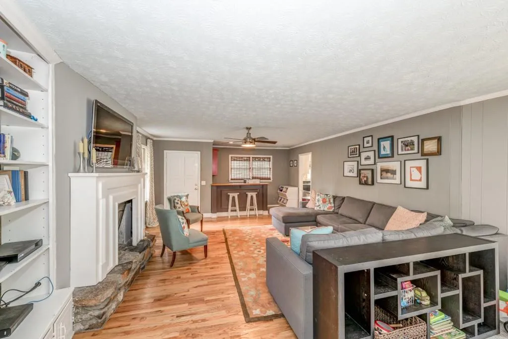 509 Hilderbrand Drive, Sandy Springs, Georgia 30328, 3 Bedrooms Bedrooms, ,2 BathroomsBathrooms,Residential,Sold,509 Hilderbrand Drive,5819924