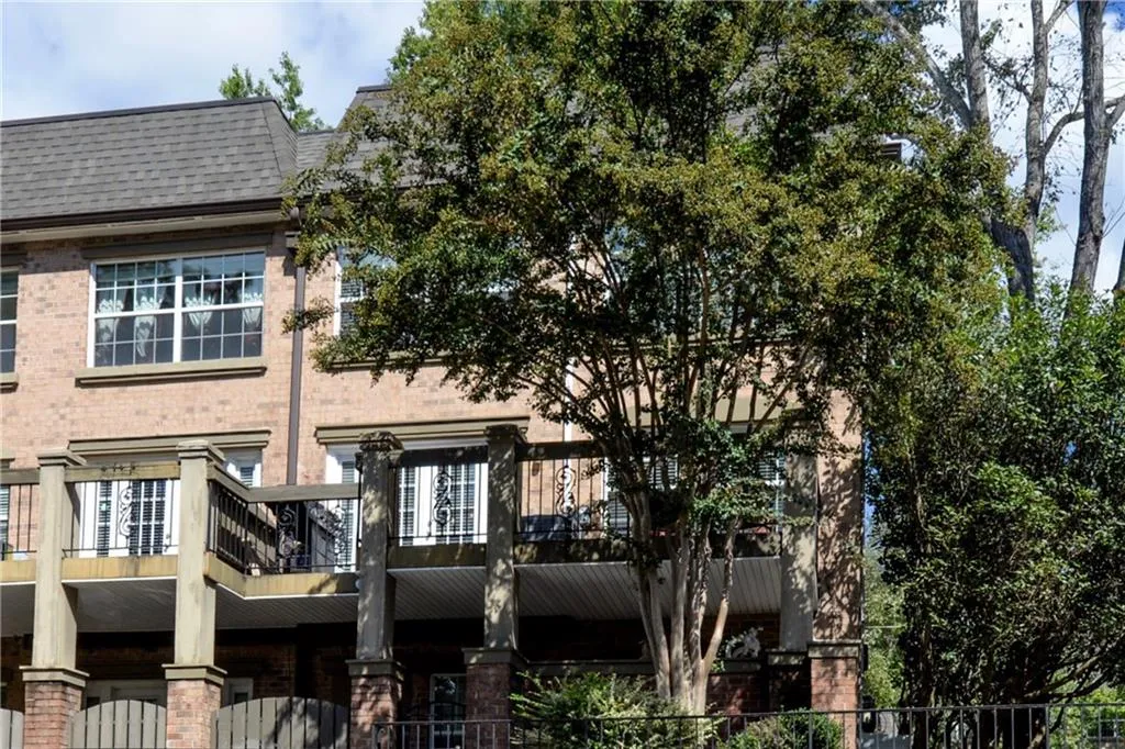 6980 Roswell Road Unit D1, Atlanta, Georgia 30328, 2 Bedrooms Bedrooms, ,1 BathroomBathrooms,Residential,Sold,6980 Roswell Road Unit D1,6080847