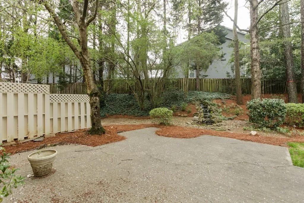 755 Glenridge Close Drive, Sandy Springs, Georgia 30328, 4 Bedrooms Bedrooms, ,2 BathroomsBathrooms,Residential,Sold,755 Glenridge Close Drive,6701421