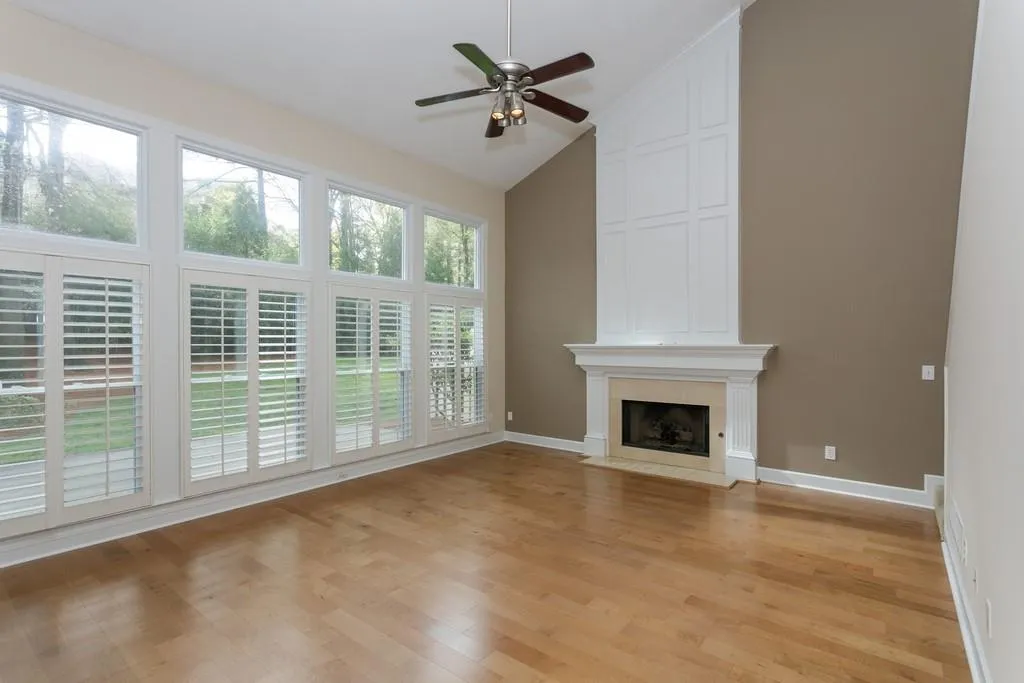 755 Glenridge Close Drive, Sandy Springs, Georgia 30328, 4 Bedrooms Bedrooms, ,2 BathroomsBathrooms,Residential,Sold,755 Glenridge Close Drive,6701421