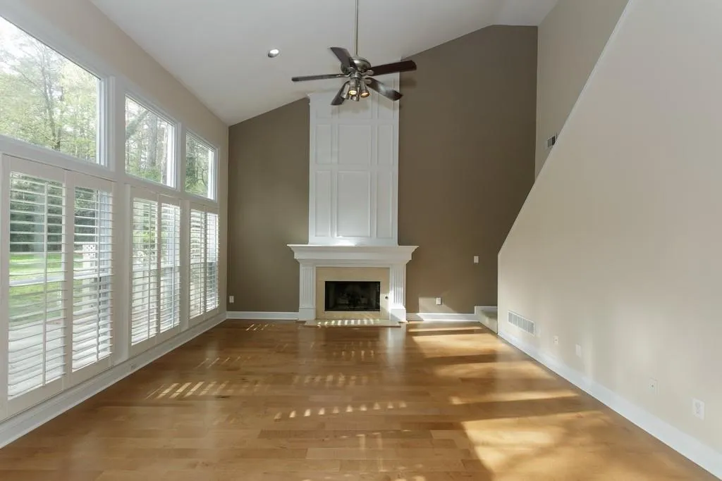 755 Glenridge Close Drive, Sandy Springs, Georgia 30328, 4 Bedrooms Bedrooms, ,2 BathroomsBathrooms,Residential,Sold,755 Glenridge Close Drive,6701421