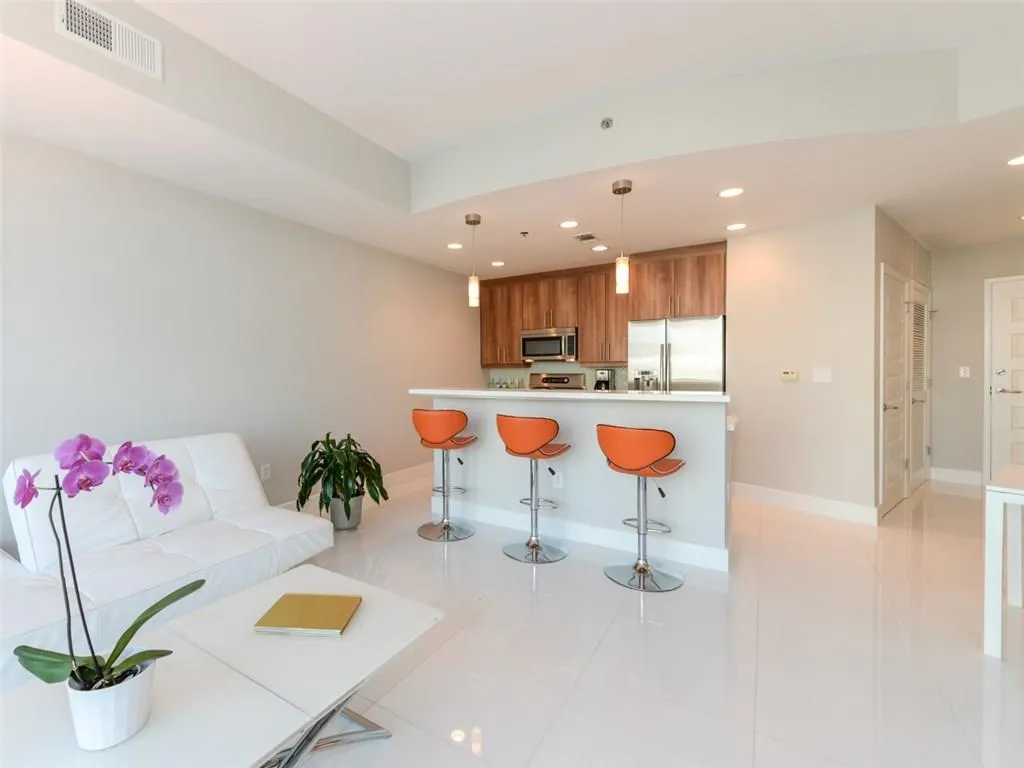 1080 Peachtree Street Ne Unit 1714, Atlanta, Georgia 30309, 1 Bedroom Bedrooms, ,1 BathroomBathrooms,Residential,Sold,1080 Peachtree Street Ne Unit 1714,5910374