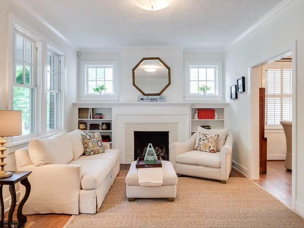 2425 Glenwood Drive Ne, Atlanta, Georgia 30305, 3 Bedrooms Bedrooms, ,2 BathroomsBathrooms,Residential,Sold,2425 Glenwood Drive Ne,5741410