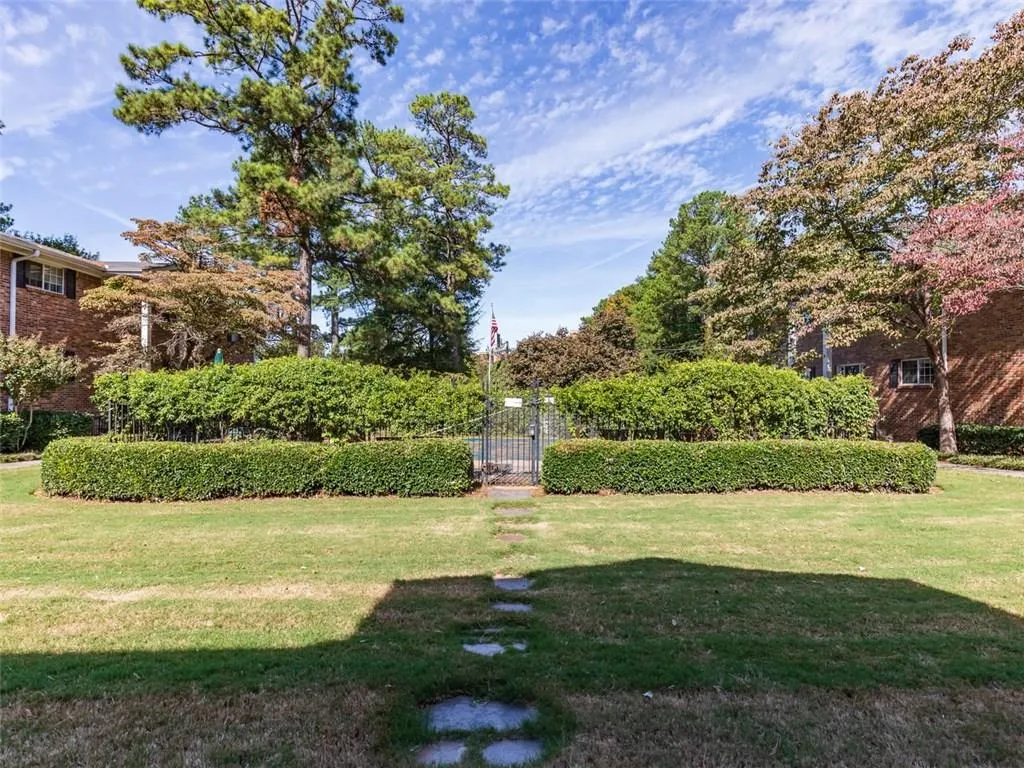 315 Hilderbrand Drive Unit A2, Atlanta, Georgia 30328, 2 Bedrooms Bedrooms, ,1 BathroomBathrooms,Residential,Sold,315 Hilderbrand Drive Unit A2,6090476