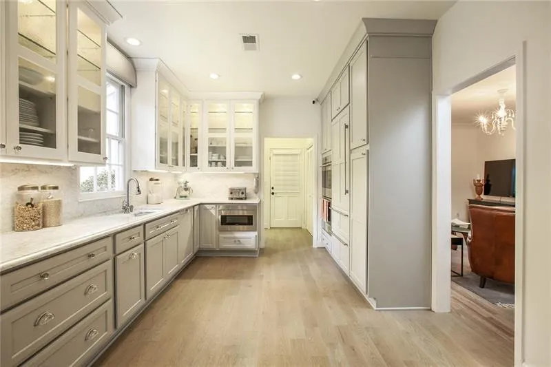 5545 Cross Gate Court, Atlanta, Georgia 30327, 6 Bedrooms Bedrooms, ,4 BathroomsBathrooms,Residential,Sold,5545 Cross Gate Court,6124742