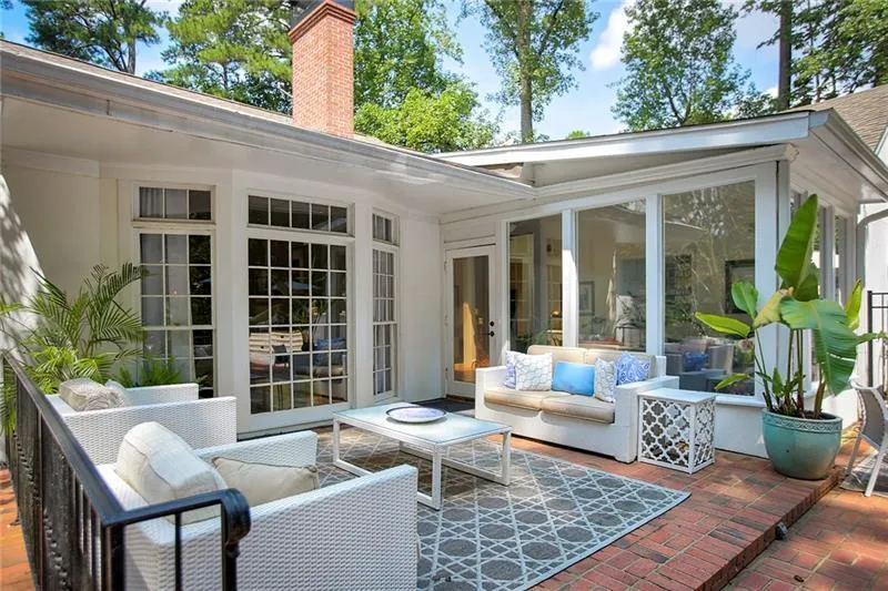 5545 Cross Gate Court, Atlanta, Georgia 30327, 6 Bedrooms Bedrooms, ,4 BathroomsBathrooms,Residential,Sold,5545 Cross Gate Court,6124742