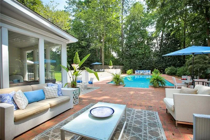 5545 Cross Gate Court, Atlanta, Georgia 30327, 6 Bedrooms Bedrooms, ,4 BathroomsBathrooms,Residential,Sold,5545 Cross Gate Court,6124742