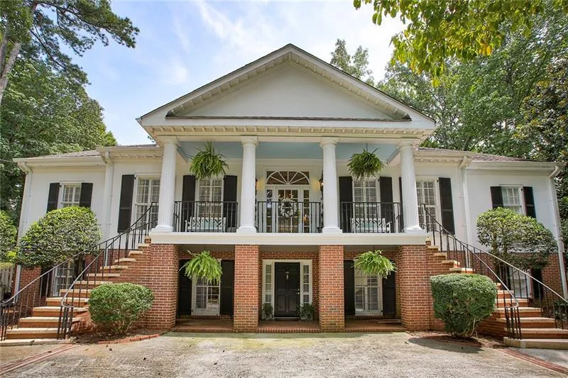 5545 Cross Gate Court, Atlanta, Georgia 30327, 6 Bedrooms Bedrooms, ,4 BathroomsBathrooms,Residential,Sold,5545 Cross Gate Court,6124742