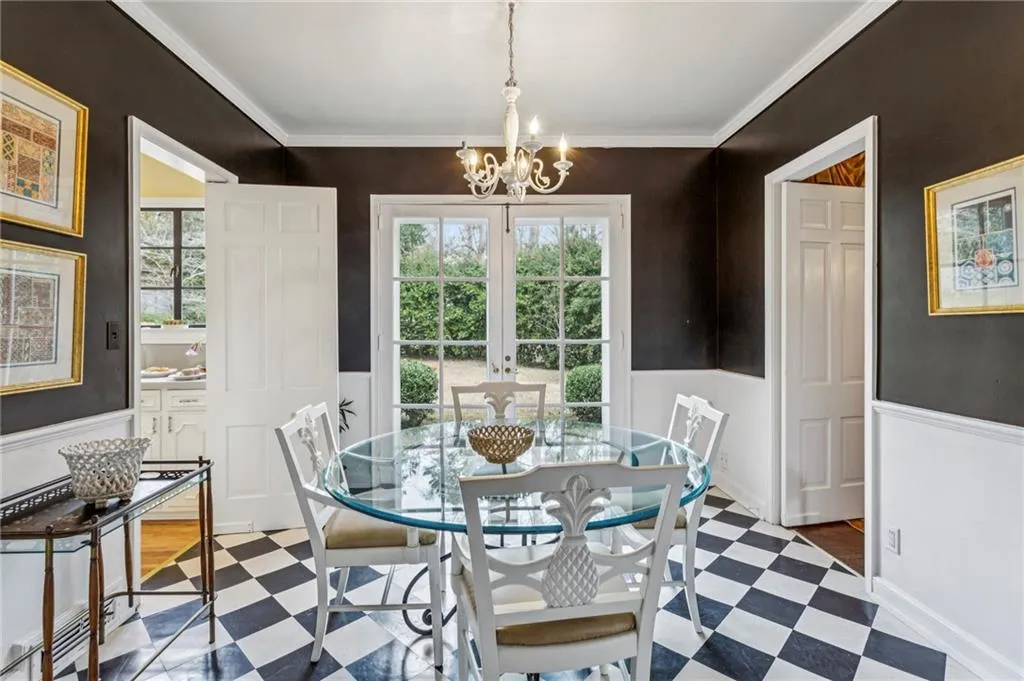 151 Peachtree Battle Avenue Nw, Atlanta, Georgia 30305, 4 Bedrooms Bedrooms, 0 ,4 BathroomsBathrooms,Residential,For Sale,151 Peachtree Battle Avenue Nw,7699086