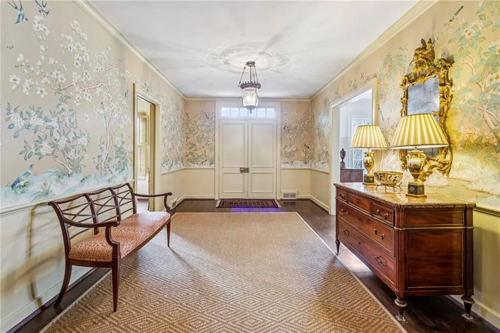 151 Peachtree Battle Avenue Nw, Atlanta, Georgia 30305, 4 Bedrooms Bedrooms, 0 ,4 BathroomsBathrooms,Residential,For Sale,151 Peachtree Battle Avenue Nw,7699086