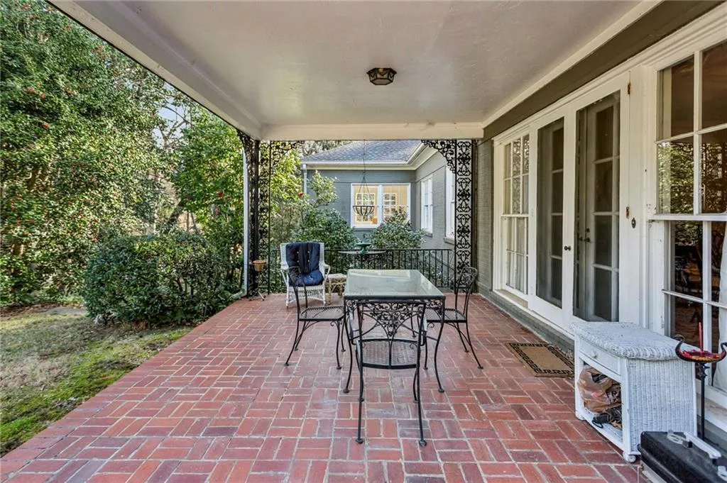 151 Peachtree Battle Avenue Nw, Atlanta, Georgia 30305, 4 Bedrooms Bedrooms, 0 ,4 BathroomsBathrooms,Residential,For Sale,151 Peachtree Battle Avenue Nw,7699086