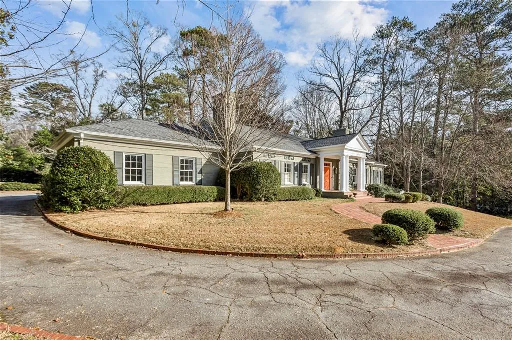 151 Peachtree Battle Avenue Nw, Atlanta, Georgia 30305, 4 Bedrooms Bedrooms, 0 ,4 BathroomsBathrooms,Residential,For Sale,151 Peachtree Battle Avenue Nw,7699086