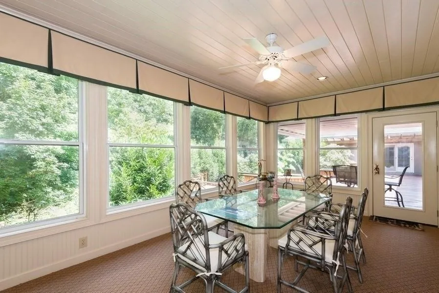 1095 Old Powers Ferry Road, Sandy Springs, Georgia 30327, 5 Bedrooms Bedrooms, ,4 BathroomsBathrooms,Residential,Sold,1095 Old Powers Ferry Road,6595699