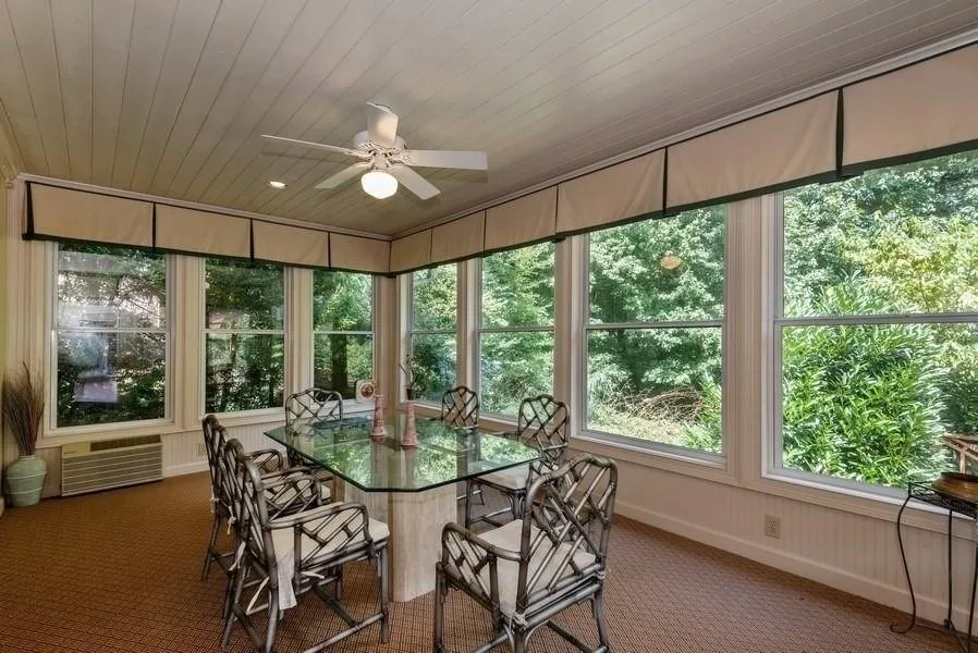1095 Old Powers Ferry Road, Sandy Springs, Georgia 30327, 5 Bedrooms Bedrooms, ,4 BathroomsBathrooms,Residential,Sold,1095 Old Powers Ferry Road,6595699