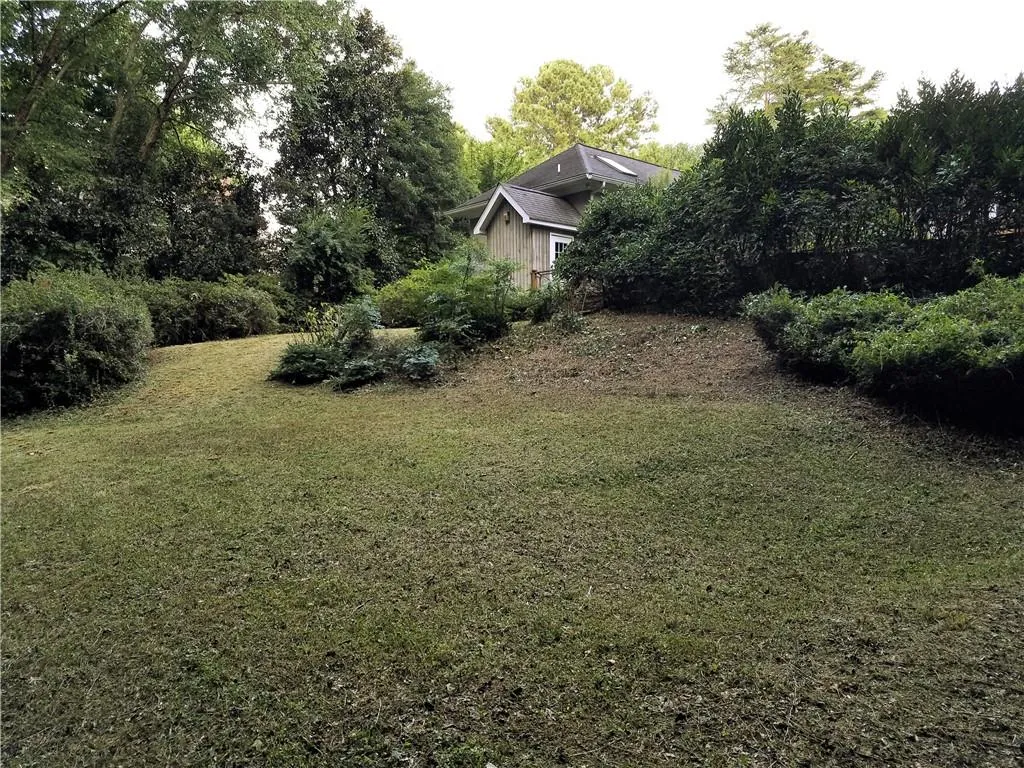 1095 Old Powers Ferry Road, Sandy Springs, Georgia 30327, 5 Bedrooms Bedrooms, ,4 BathroomsBathrooms,Residential,Sold,1095 Old Powers Ferry Road,6595699