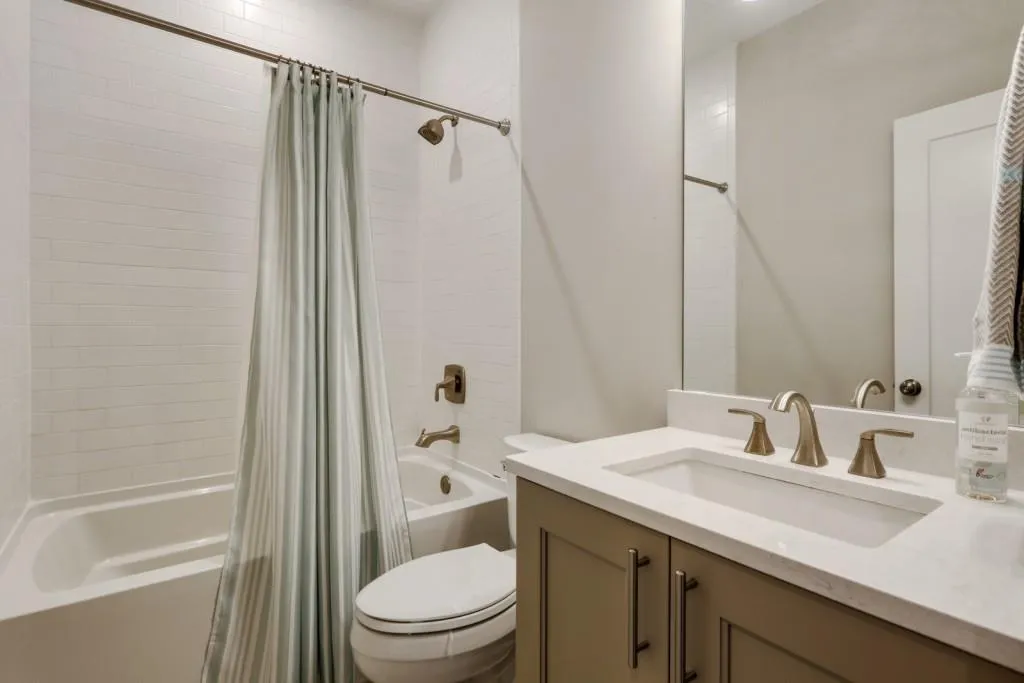 2073 Wheaton Way, Sandy Springs, Georgia 30328, 4 Bedrooms Bedrooms, ,4 BathroomsBathrooms,Residential,Sold,2073 Wheaton Way,6826078 2073 Wheaton Way, Sandy Springs, Georgia 30328, 4 Bedrooms Bedrooms, ,4 BathroomsBathrooms,Residential,Sold,2073 Wheaton Way,6826078