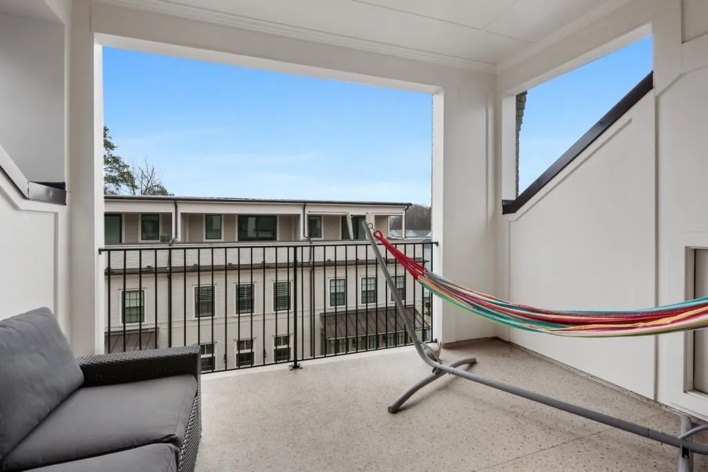 2073 Wheaton Way, Sandy Springs, Georgia 30328, 4 Bedrooms Bedrooms, ,4 BathroomsBathrooms,Residential,Sold,2073 Wheaton Way,6826078 2073 Wheaton Way, Sandy Springs, Georgia 30328, 4 Bedrooms Bedrooms, ,4 BathroomsBathrooms,Residential,Sold,2073 Wheaton Way,6826078