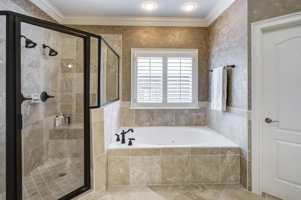 845 Glengate Place, Atlanta, Georgia 30328, 6 Bedrooms Bedrooms, ,6 BathroomsBathrooms,Residential,Sold,845 Glengate Place,5868959