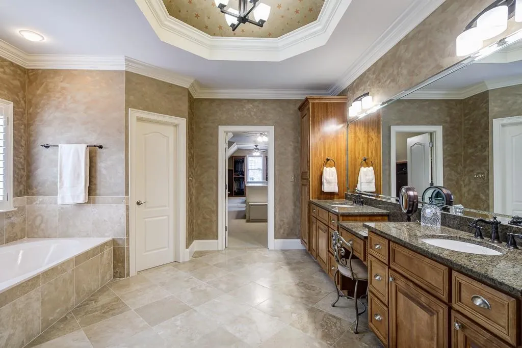 845 Glengate Place, Atlanta, Georgia 30328, 6 Bedrooms Bedrooms, ,6 BathroomsBathrooms,Residential,Sold,845 Glengate Place,5868959