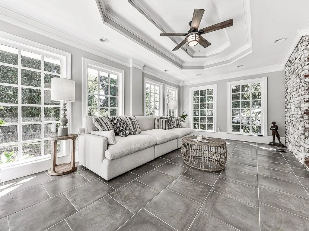 5335 Peachtree Dunwoody Road, Sandy Springs, Georgia 30342, 4 Bedrooms Bedrooms, ,3 BathroomsBathrooms,Residential,Sold,5335 Peachtree Dunwoody Road,7126563