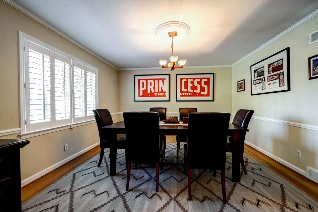 4904 Lake Forrest Drive Ne, Sandy Springs, Georgia 30342, 3 Bedrooms Bedrooms, ,2 BathroomsBathrooms,Residential,Sold,4904 Lake Forrest Drive Ne,5664217