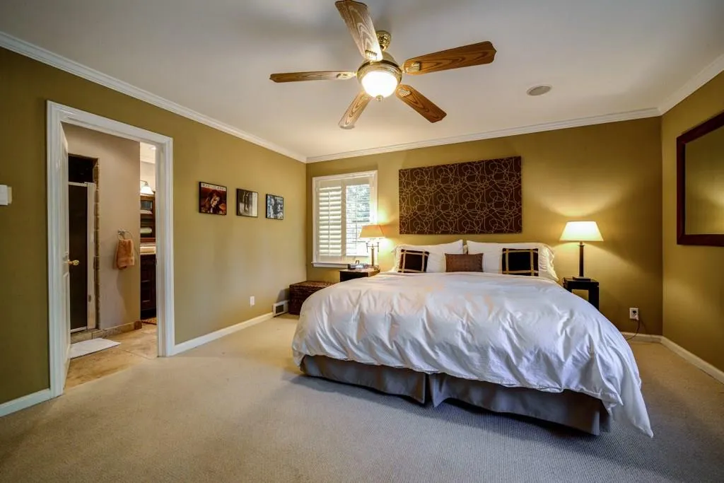 4904 Lake Forrest Drive Ne, Sandy Springs, Georgia 30342, 3 Bedrooms Bedrooms, ,2 BathroomsBathrooms,Residential,Sold,4904 Lake Forrest Drive Ne,5664217