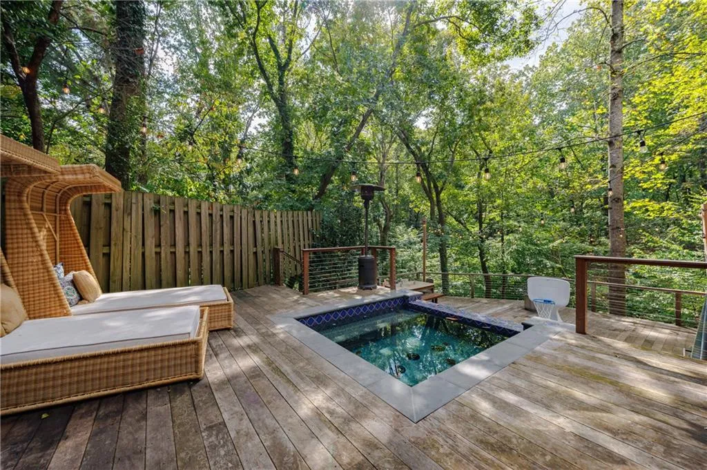 1110 Vernon Springs Court, Atlanta, Georgia 30327, 4 Bedrooms Bedrooms, ,3 BathroomsBathrooms,Residential,For Sale,1110 Vernon Springs Court,7661772