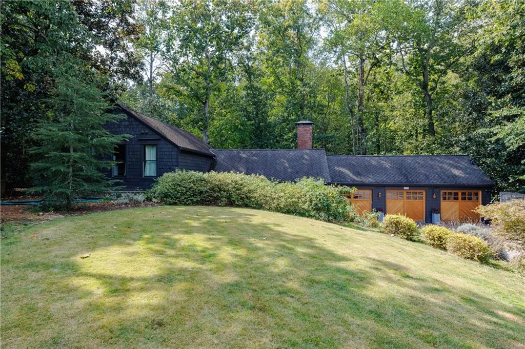 1110 Vernon Springs Court, Atlanta, Georgia 30327, 4 Bedrooms Bedrooms, ,3 BathroomsBathrooms,Residential,For Sale,1110 Vernon Springs Court,7661772