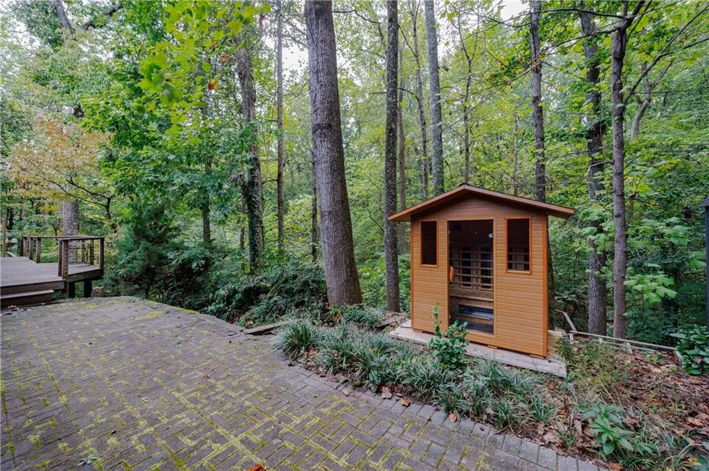 1110 Vernon Springs Court, Atlanta, Georgia 30327, 4 Bedrooms Bedrooms, ,3 BathroomsBathrooms,Residential,For Sale,1110 Vernon Springs Court,7661772