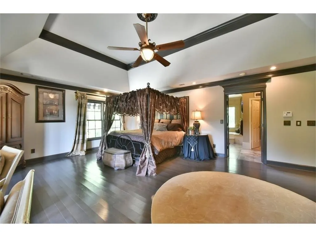 8485 Valemont Drive, Sandy Springs, Georgia 30350, 4 Bedrooms Bedrooms, ,4 BathroomsBathrooms,Residential,Sold,8485 Valemont Drive,5883923