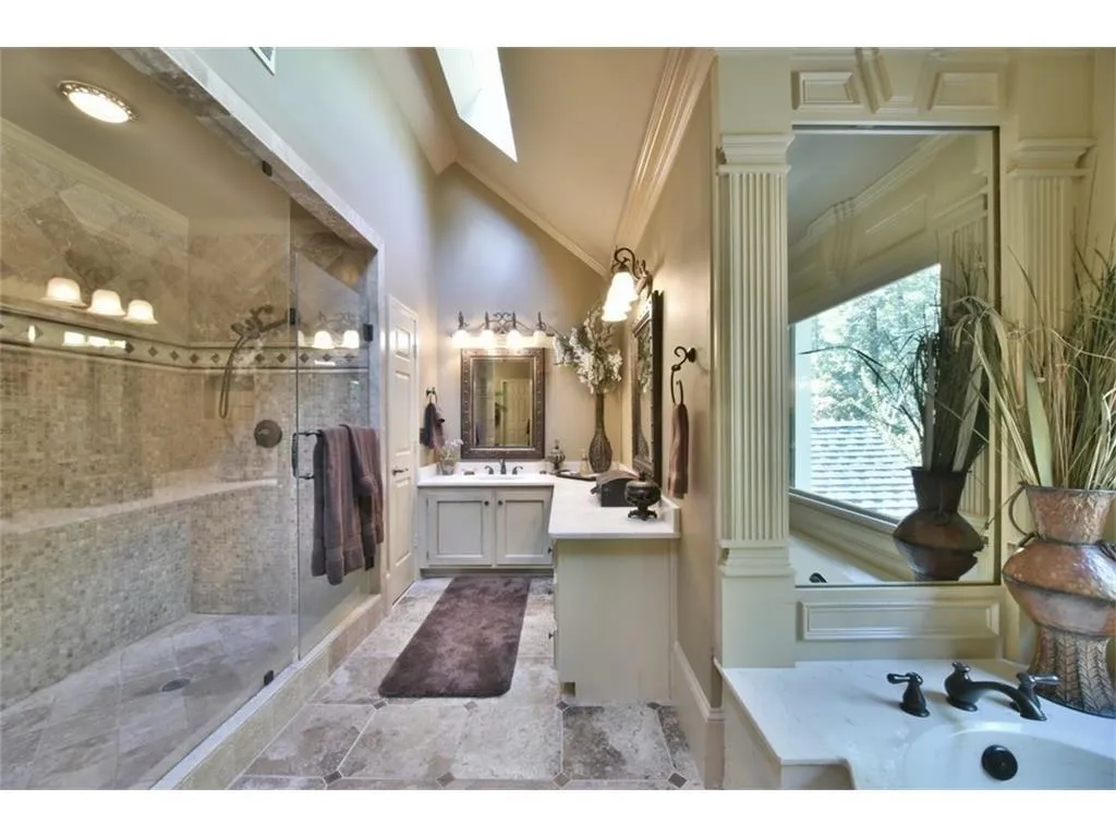 8485 Valemont Drive, Sandy Springs, Georgia 30350, 4 Bedrooms Bedrooms, ,4 BathroomsBathrooms,Residential,Sold,8485 Valemont Drive,5883923