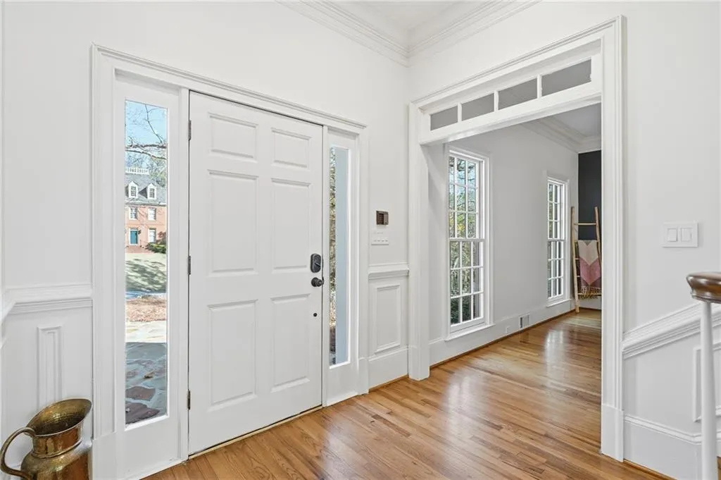 8520 Valemont Drive, Sandy Springs, Georgia 30350, 6 Bedrooms Bedrooms, ,5 BathroomsBathrooms,Residential,Sold,8520 Valemont Drive,7699986