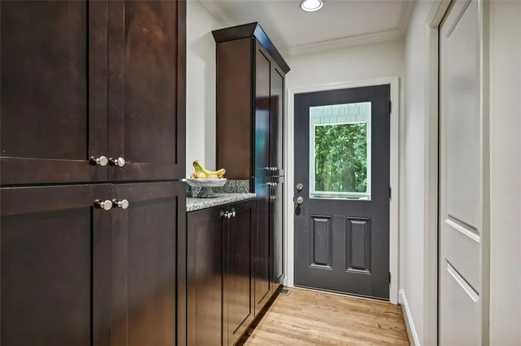 5920 Hilderbrand Drive, Atlanta, Georgia 30328, 4 Bedrooms Bedrooms, ,3 BathroomsBathrooms,Residential,Sold,5920 Hilderbrand Drive,7402224