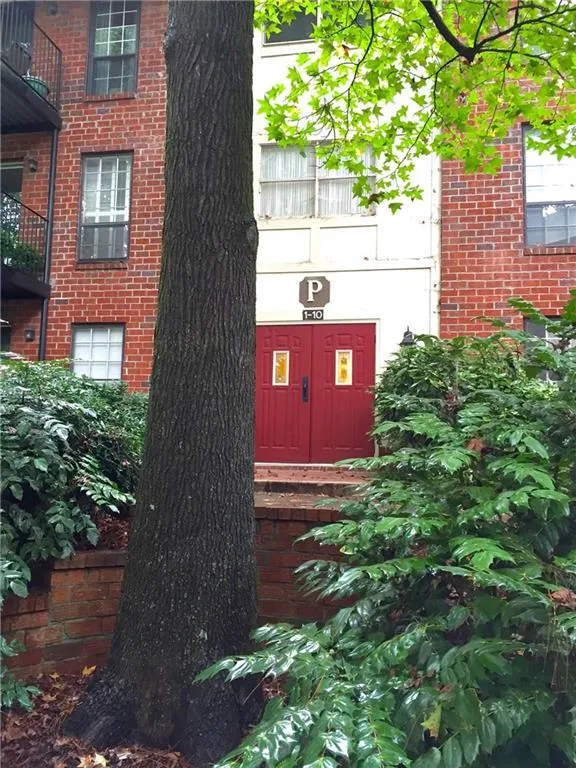 6851 Roswell Road Unit P1, Atlanta, Georgia 30328, 2 Bedrooms Bedrooms, ,2 BathroomsBathrooms,Residential,Sold,6851 Roswell Road Unit P1,5605523