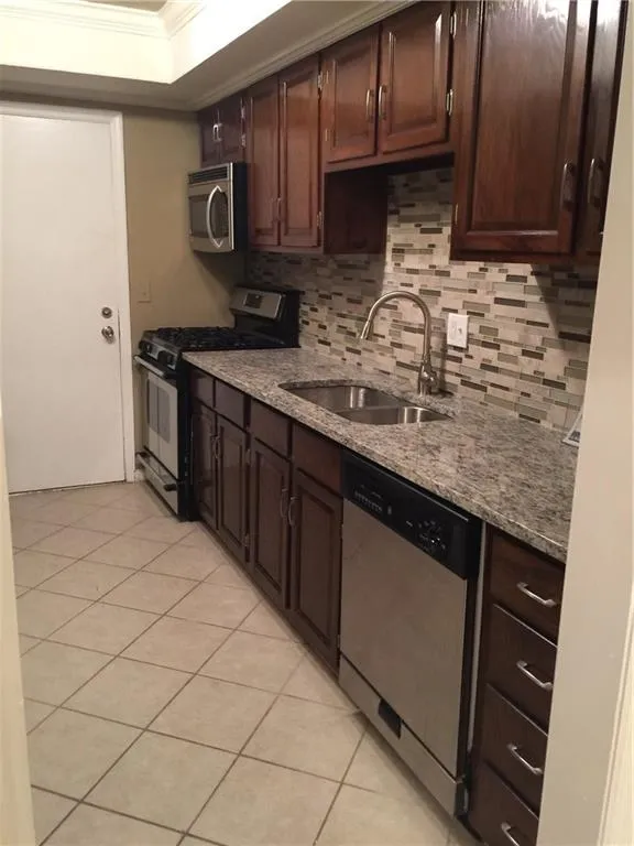 6851 Roswell Road Unit P1, Atlanta, Georgia 30328, 2 Bedrooms Bedrooms, ,2 BathroomsBathrooms,Residential,Sold,6851 Roswell Road Unit P1,5605523