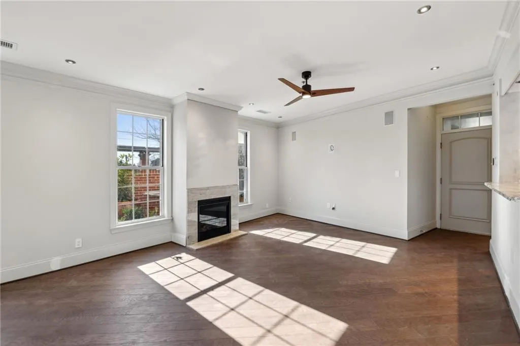 3101 Howell Mill Road Nw Unit 121, Atlanta, Georgia 30327, 1 Bedroom Bedrooms, ,1 BathroomBathrooms,Residential,For Sale,3101 Howell Mill Road Nw Unit 121,7661872