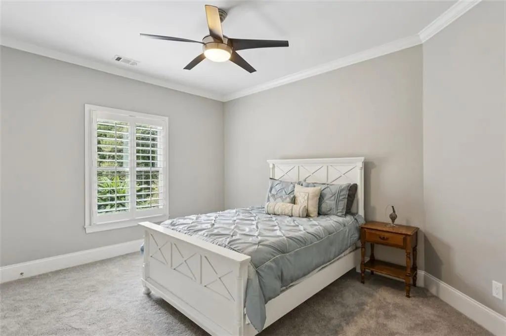 20 W Belle Isle Road, Sandy Springs, Georgia 30342, 5 Bedrooms Bedrooms, ,4 BathroomsBathrooms,Residential,For Sale,20 W Belle Isle Road,7629305