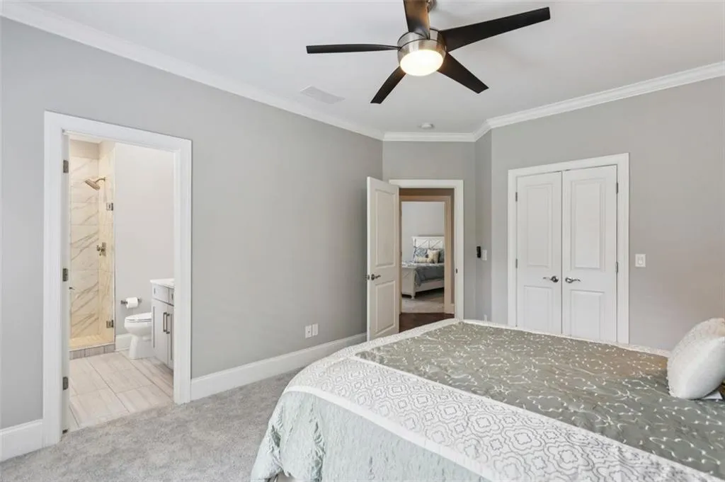 20 W Belle Isle Road, Sandy Springs, Georgia 30342, 5 Bedrooms Bedrooms, ,4 BathroomsBathrooms,Residential,For Sale,20 W Belle Isle Road,7629305