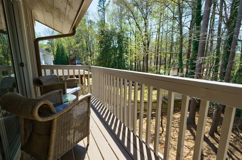 7485 Old Maine Trail, Sandy Springs, Georgia 30328, 5 Bedrooms Bedrooms, ,3 BathroomsBathrooms,Residential,Sold,7485 Old Maine Trail,7026038