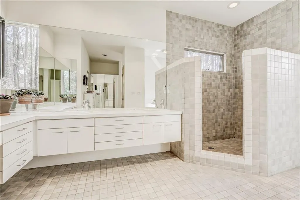 4 Misty Ridge Manor, Atlanta, Georgia 30327, 4 Bedrooms Bedrooms, ,3 BathroomsBathrooms,Residential,Sold,4 Misty Ridge Manor,5991942