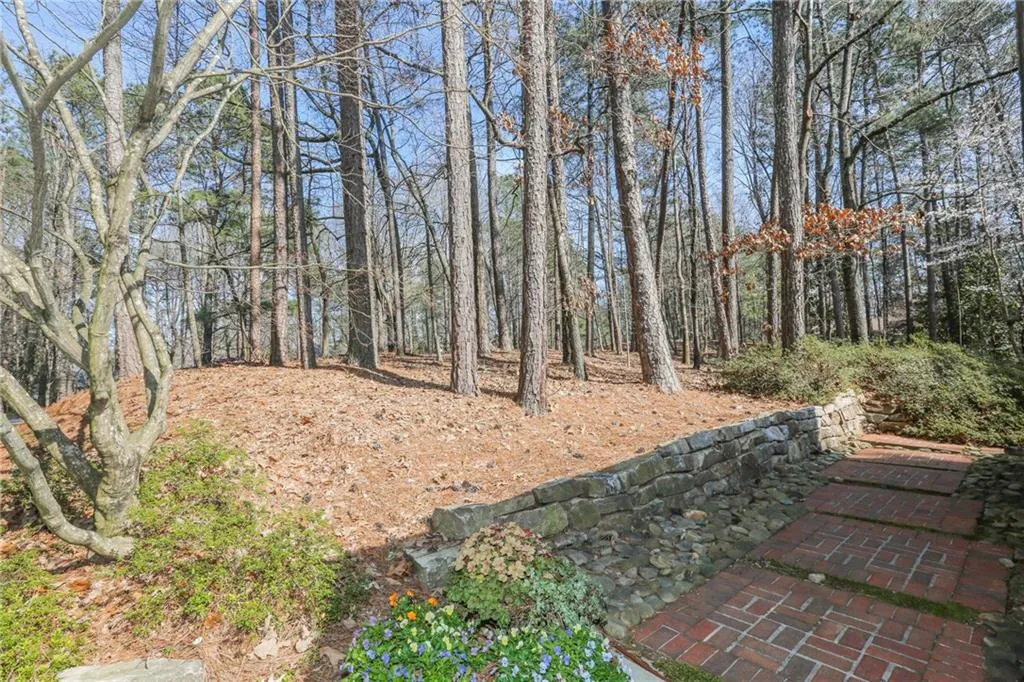 4 Misty Ridge Manor, Atlanta, Georgia 30327, 4 Bedrooms Bedrooms, ,3 BathroomsBathrooms,Residential,Sold,4 Misty Ridge Manor,5991942