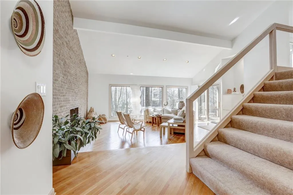 4 Misty Ridge Manor, Atlanta, Georgia 30327, 4 Bedrooms Bedrooms, ,3 BathroomsBathrooms,Residential,Sold,4 Misty Ridge Manor,5991942