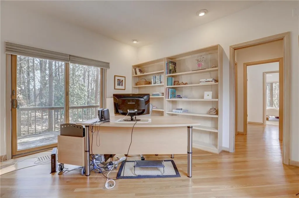 4 Misty Ridge Manor, Atlanta, Georgia 30327, 4 Bedrooms Bedrooms, ,3 BathroomsBathrooms,Residential,Sold,4 Misty Ridge Manor,5991942