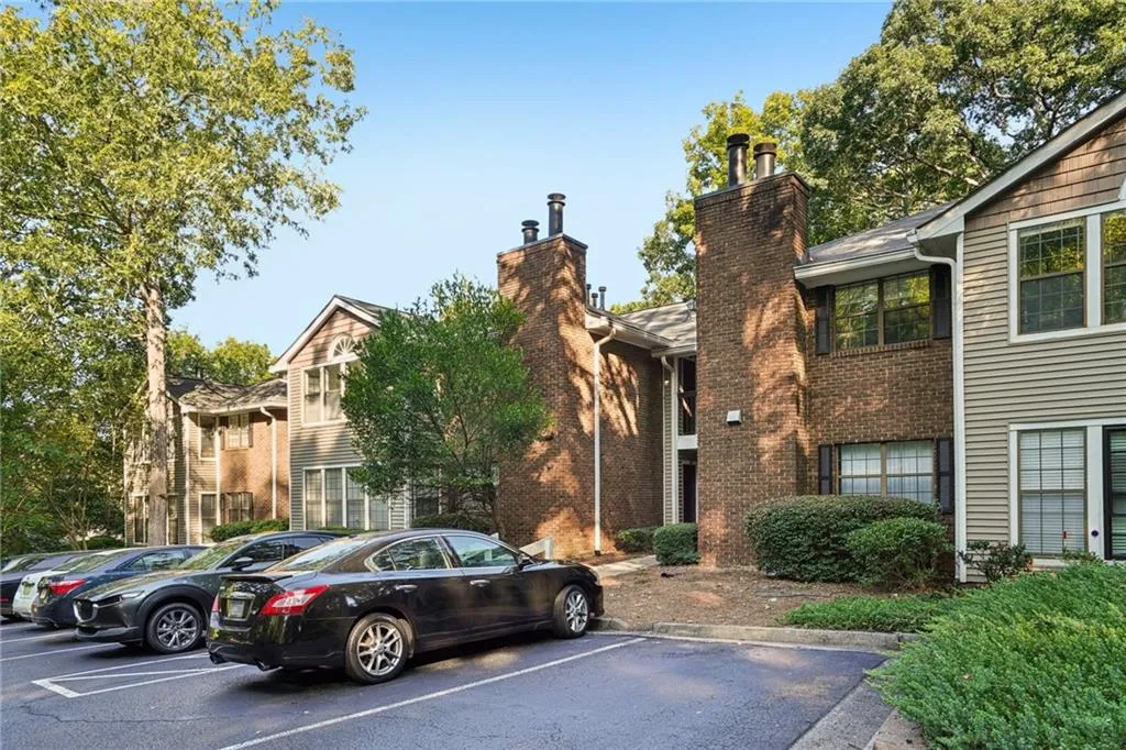 112 Barrington Hills Drive, Atlanta, Georgia 30350, 2 Bedrooms Bedrooms, ,2 BathroomsBathrooms,Residential,For Sale,112 Barrington Hills Drive,7650632