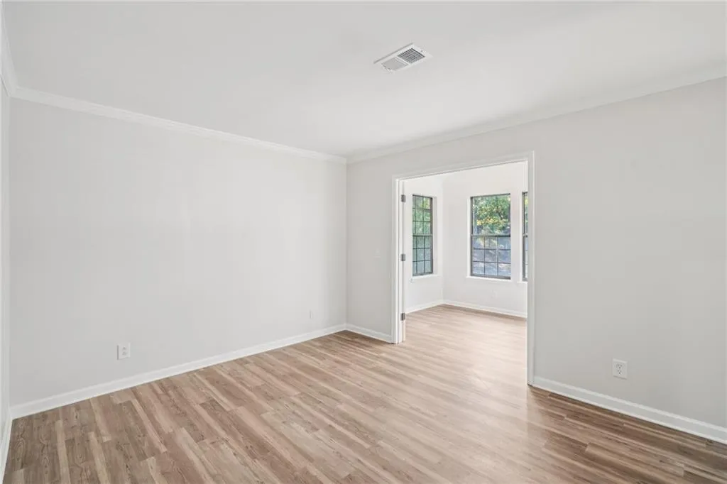 112 Barrington Hills Drive, Atlanta, Georgia 30350, 2 Bedrooms Bedrooms, ,2 BathroomsBathrooms,Residential,For Sale,112 Barrington Hills Drive,7650632