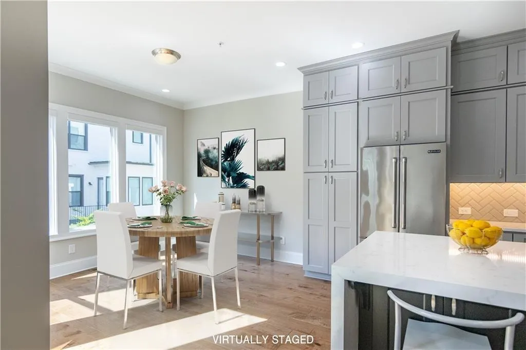 110 Ridgely Court Unit 23, Atlanta, Georgia 30342, 4 Bedrooms Bedrooms, ,4 BathroomsBathrooms,Residential,Sold,110 Ridgely Court Unit 23,6871549